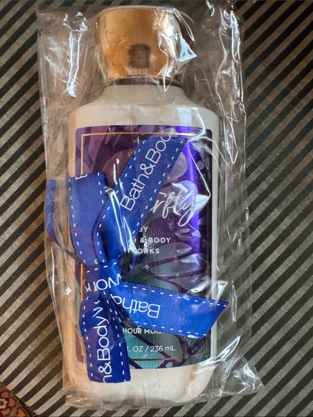 Bath & Body Works White Berry Bliss Body Lotion - Purple Label & Blue Ribbon